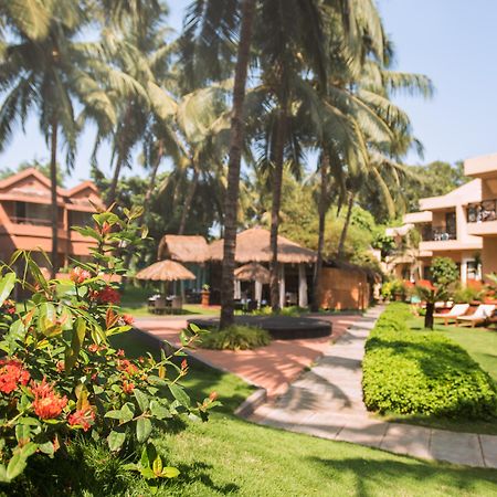 Whispering Palms Beach Resort Candolim Exteriér fotografie