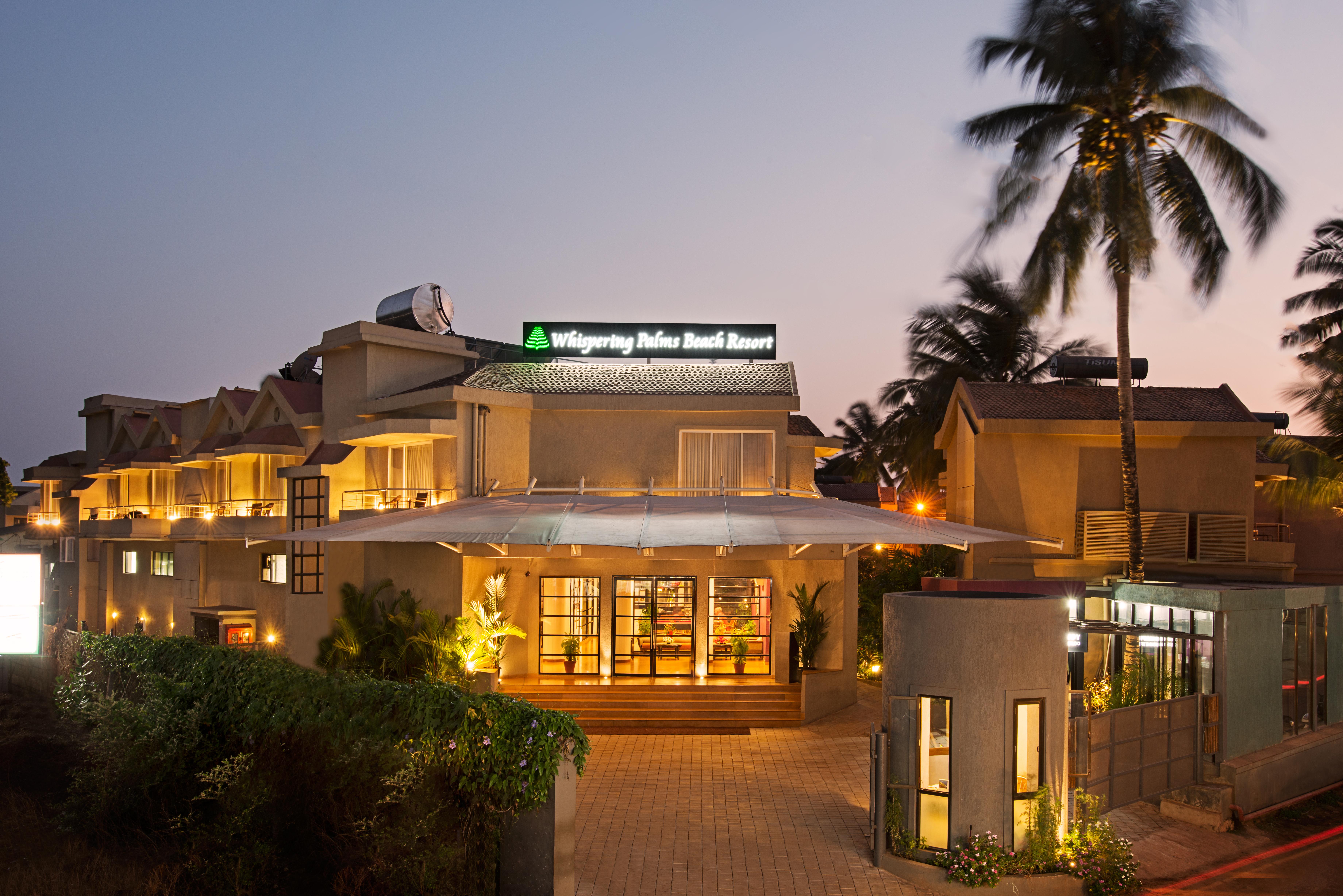 Whispering Palms Beach Resort Candolim Exteriér fotografie