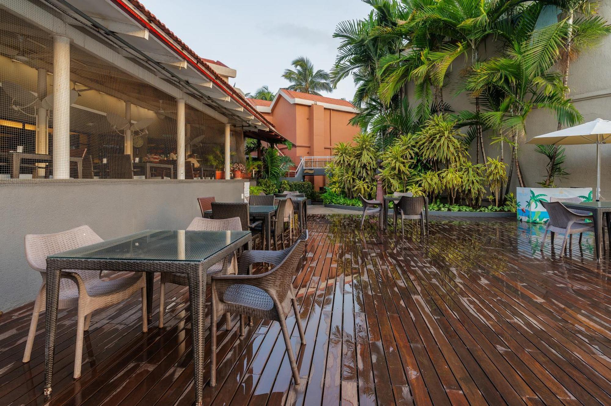 Whispering Palms Beach Resort Candolim Exteriér fotografie