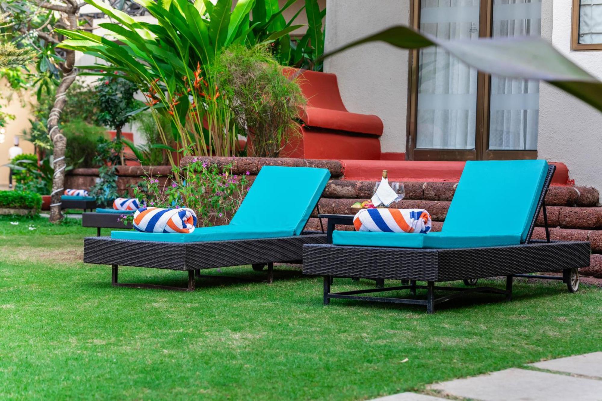 Whispering Palms Beach Resort Candolim Exteriér fotografie