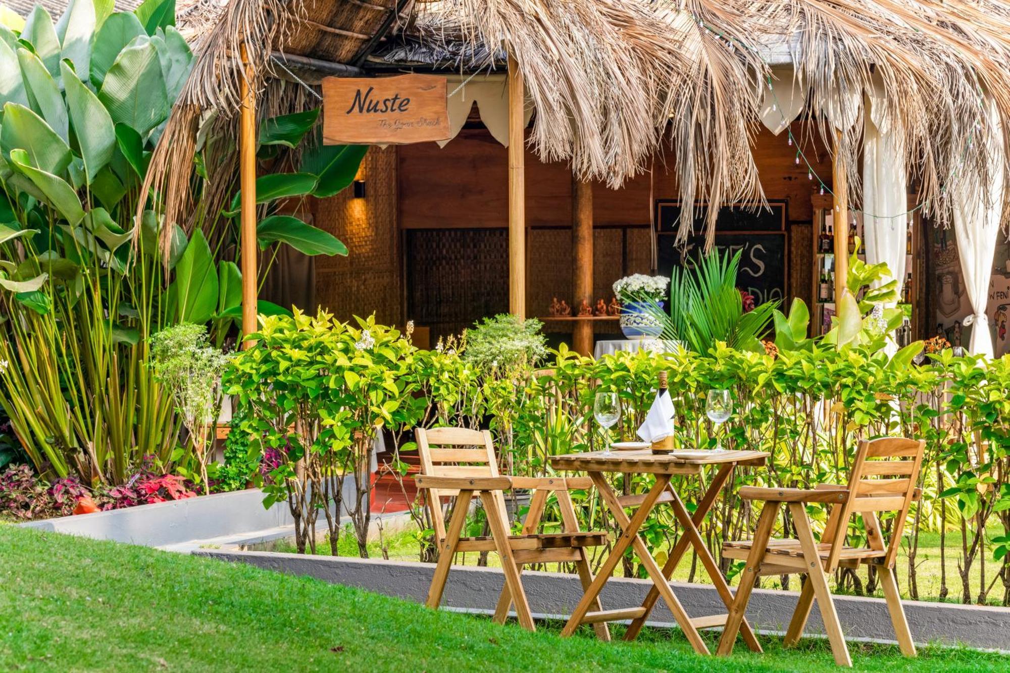 Whispering Palms Beach Resort Candolim Exteriér fotografie