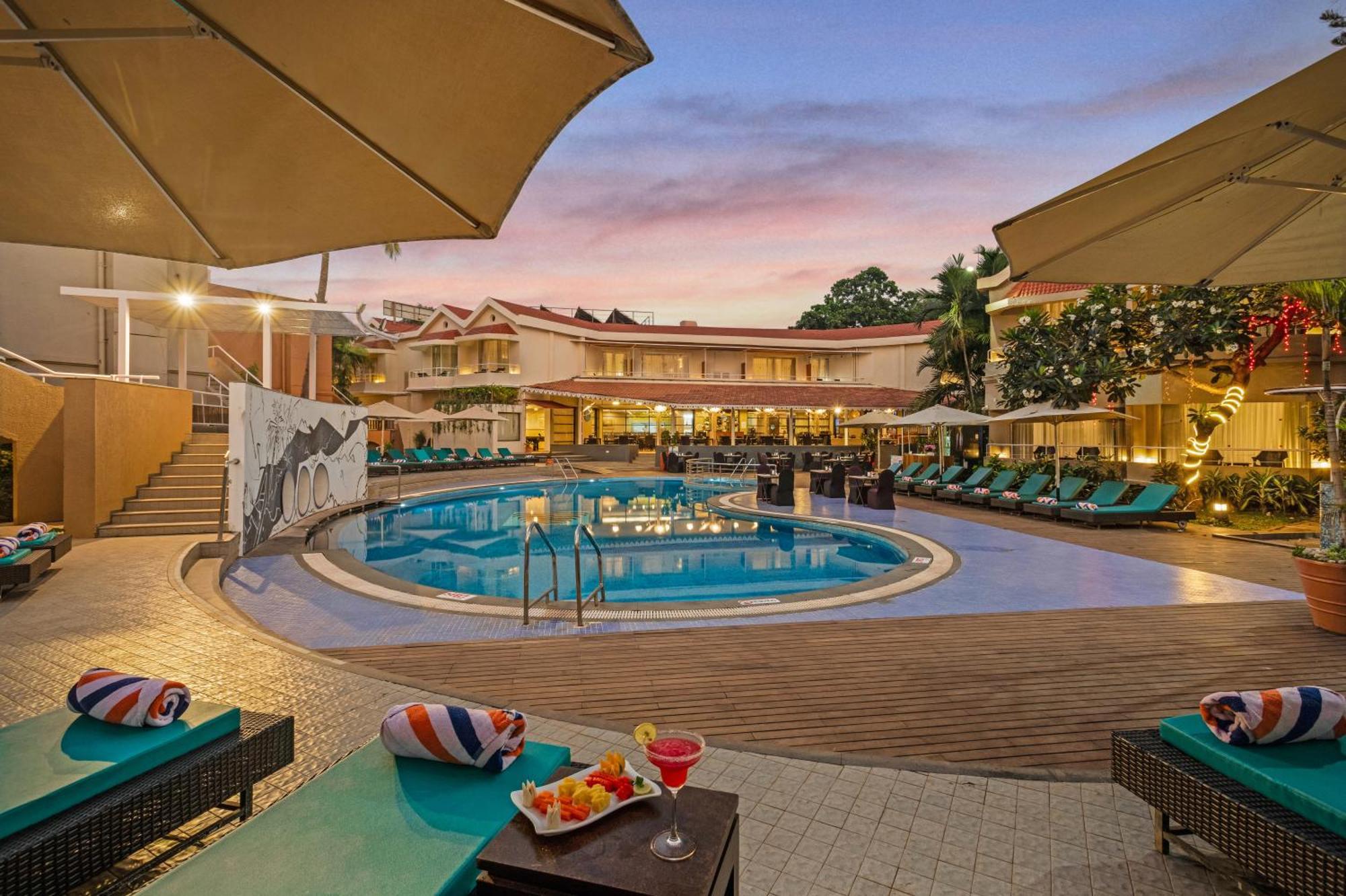 Whispering Palms Beach Resort Candolim Exteriér fotografie